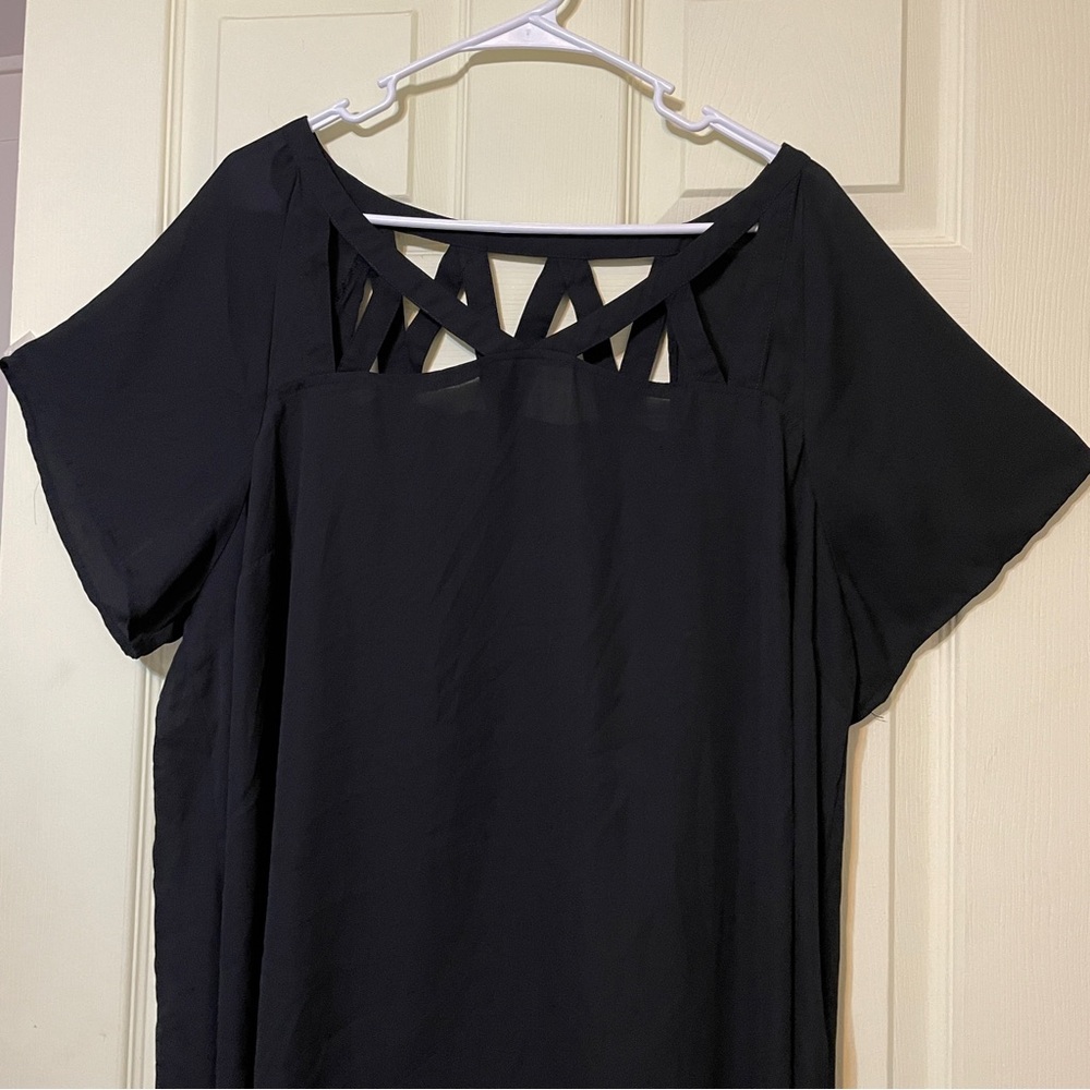 torrid Georgette Cage Front Top Short Sleeves Deep Black Strappy Plus Size 3X - Picture 5 of 11